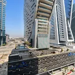 Vayk - Modern 1 Bd Apartment In Business Bay
