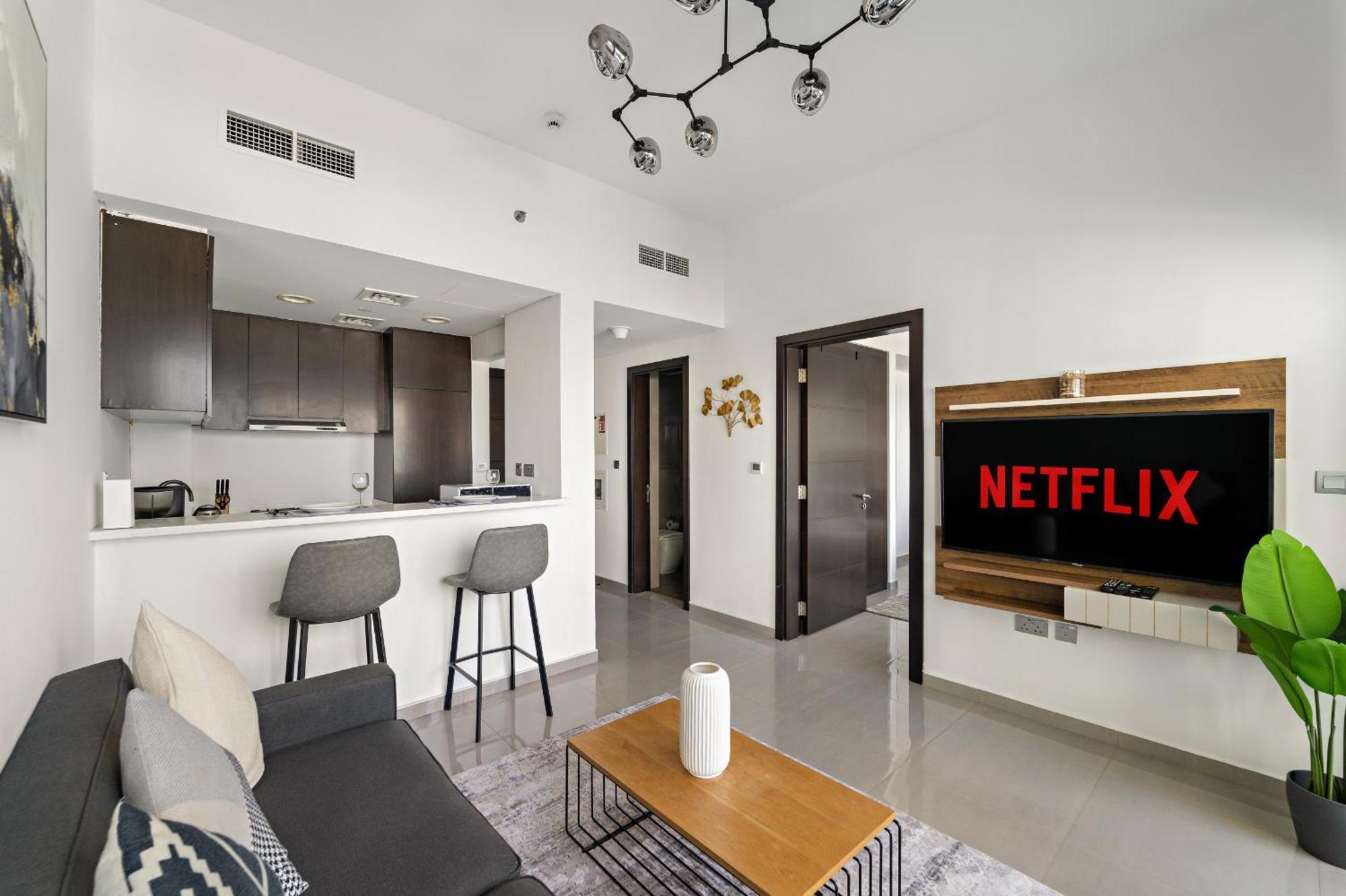 Vayk - Modern 1 Bd In Business Bay Apartment *