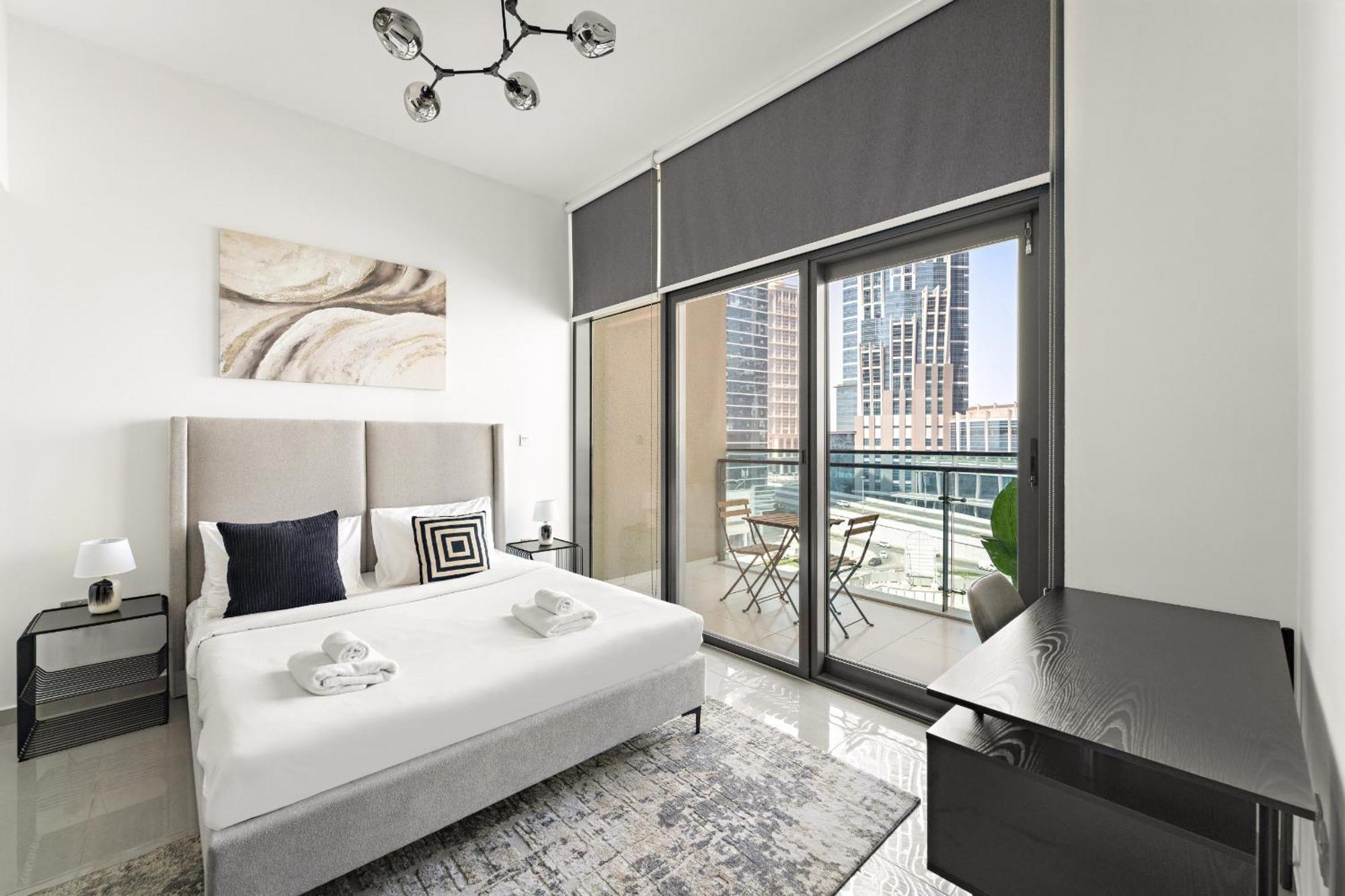 Vayk - Modern 1 Bd In Business Bay Dubai